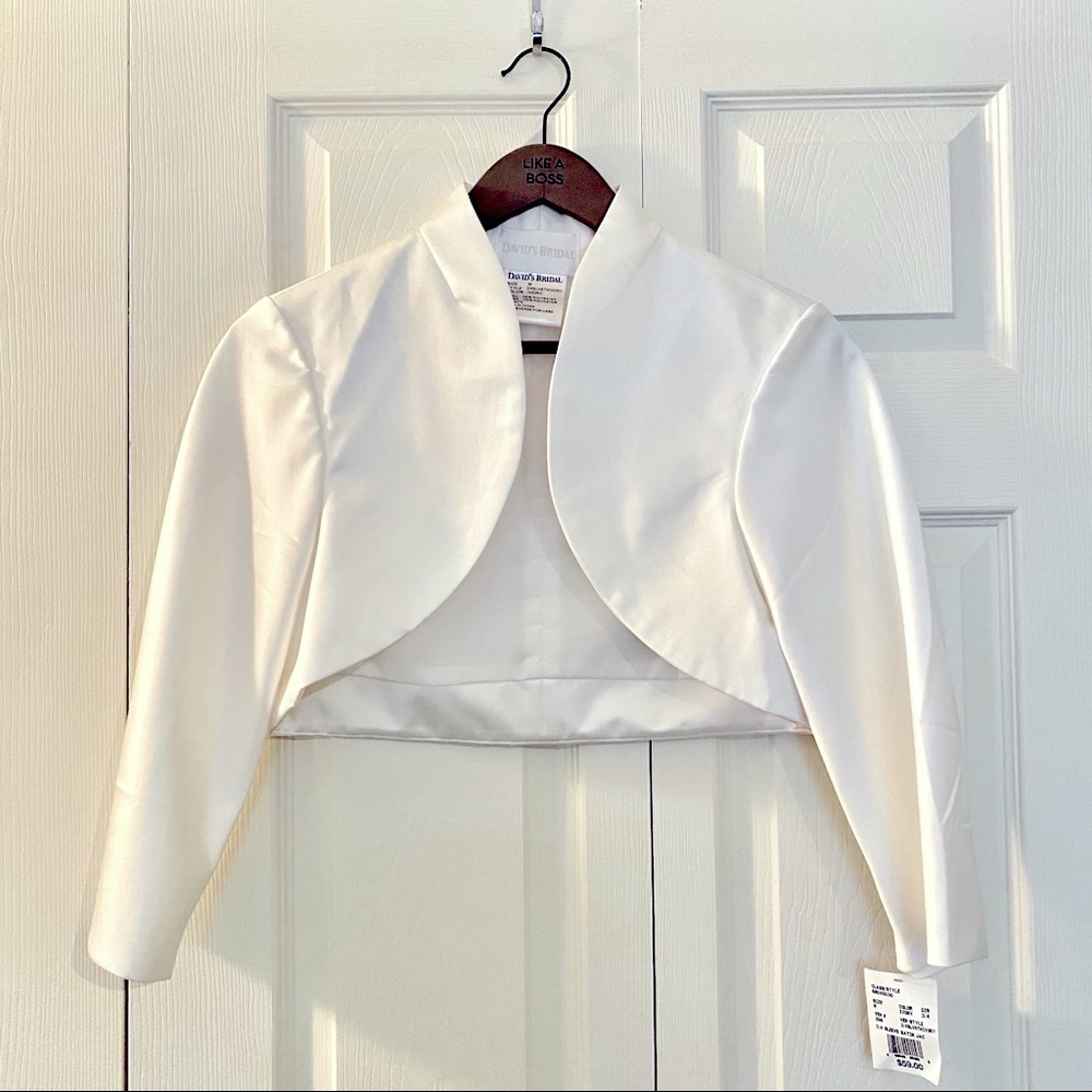 David’s Bridal Ivory wedding jacket Medium NWT